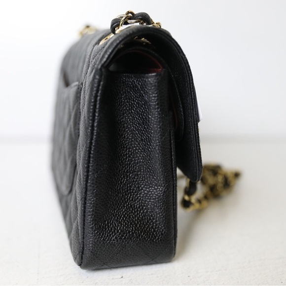 Chanel Classic Medium Black Caviar Flap - Picture 5 of 14